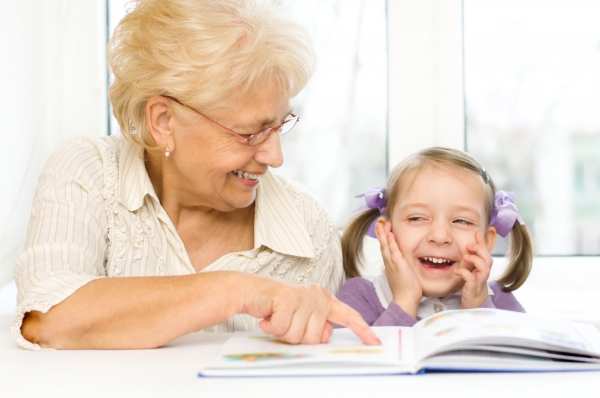 News item - Magical moments between two generations at Julie Richardson Nursing Home in Banbury<br>, Thumb 1